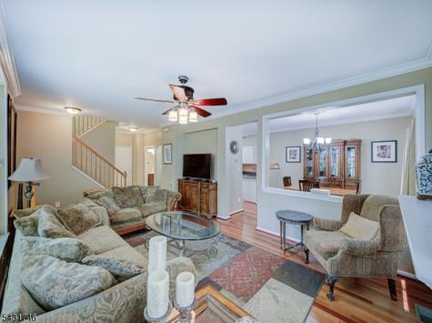 10 Cypress Court Clinton NJ 08809