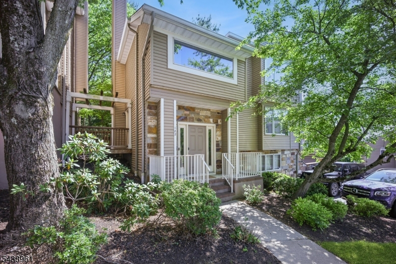 182 Clarken Drive West Orange NJ 07052