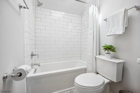 182 Clarken Drive West Orange NJ 07052