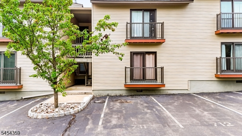 711 Spruce Hills Drive Glen Gardner NJ 08826