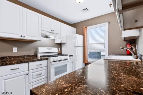 711 Spruce Hills Drive Glen Gardner NJ 08826
