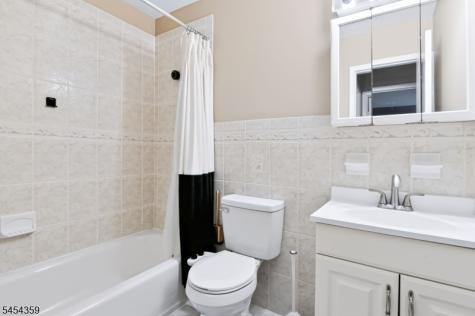 711 Spruce Hills Drive Glen Gardner NJ 08826