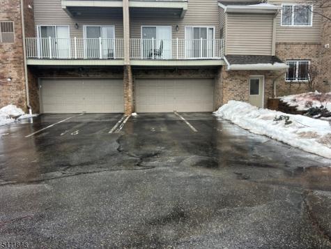 31 Wilshire Terrace Kinnelon NJ 07405