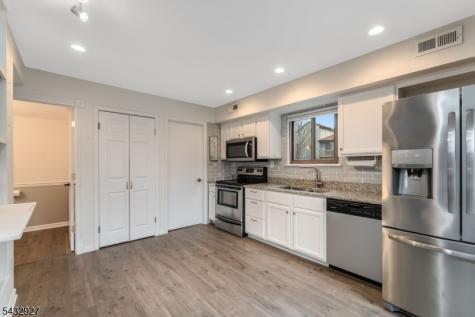 251 Gemini Drive Hillsborough NJ 08844
