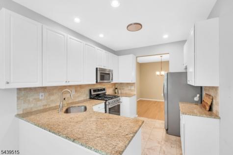 28 Kensington Drive Randolph NJ 07869