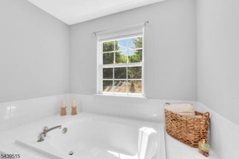 28 Kensington Drive Randolph NJ 07869