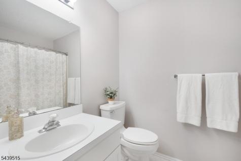 28 Kensington Drive Randolph NJ 07869