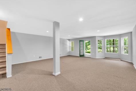 28 Kensington Drive Randolph NJ 07869