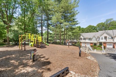 28 Kensington Drive Randolph NJ 07869
