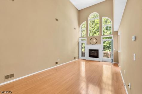 28 Kensington Drive Randolph NJ 07869
