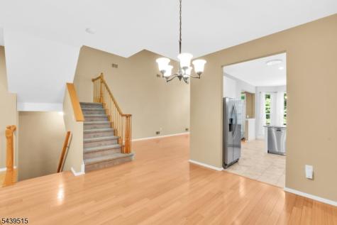 28 Kensington Drive Randolph NJ 07869