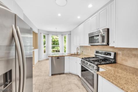 28 Kensington Drive Randolph NJ 07869