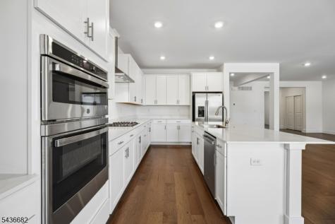52 Eastwood Terrace East Hanover NJ 07936