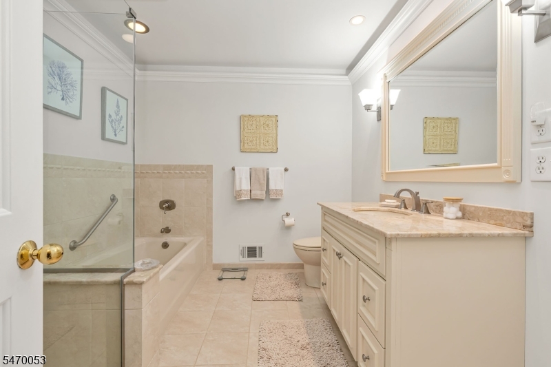 22 Nottingham Court Morris NJ 07960