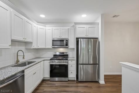 144 Barrister Drive Butler NJ 07405