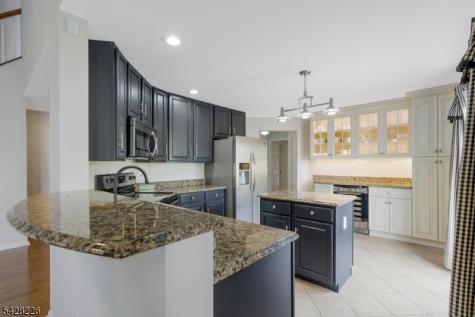 26 Heatherwood Lane Bedminster NJ 07921