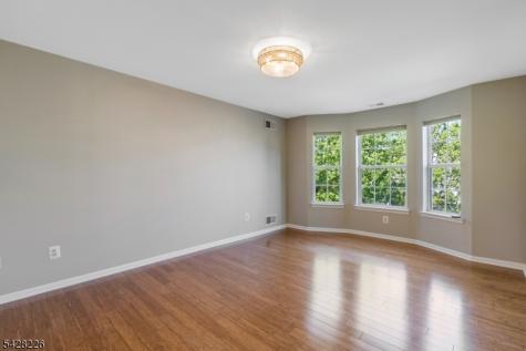 26 Heatherwood Lane Bedminster NJ 07921