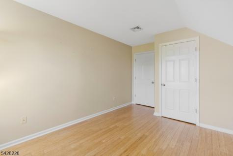26 Heatherwood Lane Bedminster NJ 07921