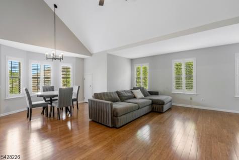 26 Heatherwood Lane Bedminster NJ 07921
