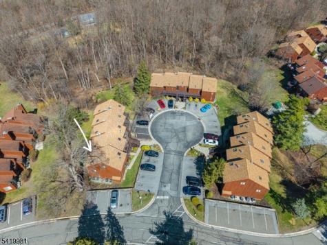 1 Jackson Hole Vernon NJ 07462