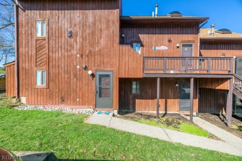 1 Jackson Hole Vernon NJ 07462