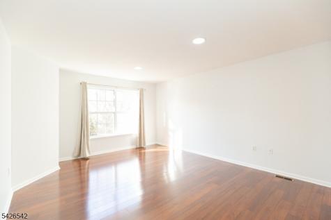 148 Forest Drive Piscataway NJ 08854