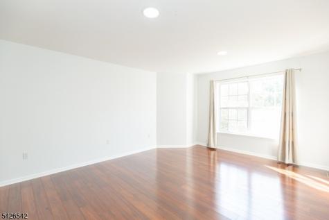 148 Forest Drive Piscataway NJ 08854