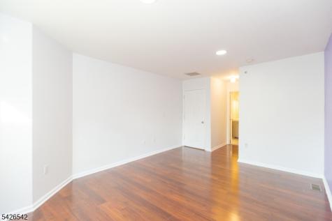 148 Forest Drive Piscataway NJ 08854