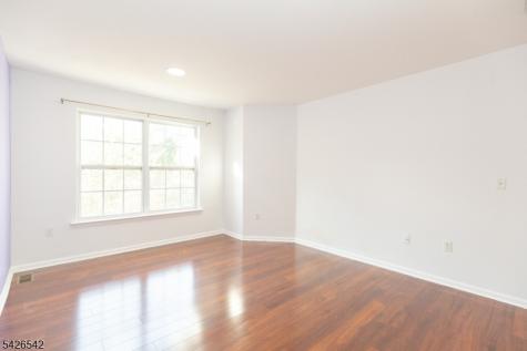 148 Forest Drive Piscataway NJ 08854