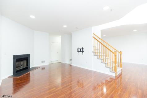 148 Forest Drive Piscataway NJ 08854