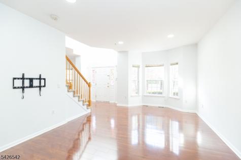 148 Forest Drive Piscataway NJ 08854