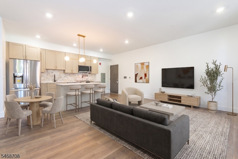 21 Lincoln Park Newark NJ 07102