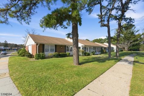 1015 Aberdeen Drive Lakewood NJ 08701