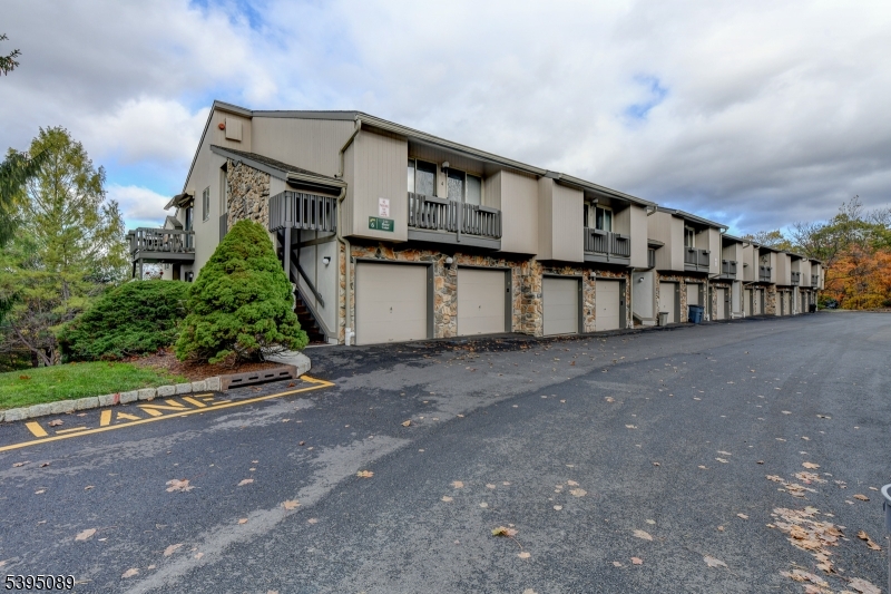 2 Meyer Court West Orange NJ 07052