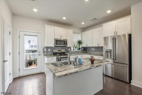 309 Saratoga Court Branchburg NJ 08876