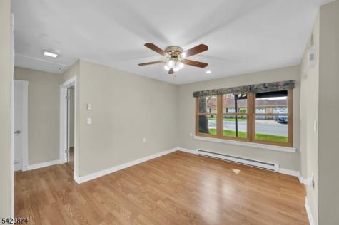 945 Liverpool Circle Manchester NJ 08759