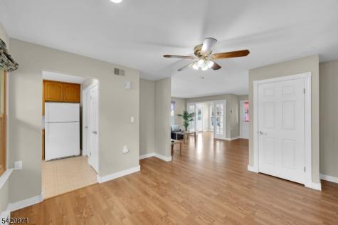 945 Liverpool Circle Manchester NJ 08759
