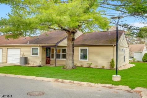 945 Liverpool Circle Manchester NJ 08759