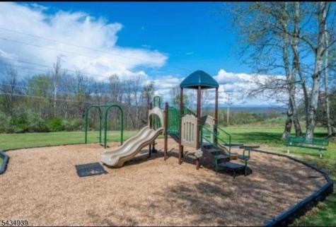 125 Riva Drive Mansfield NJ 07840