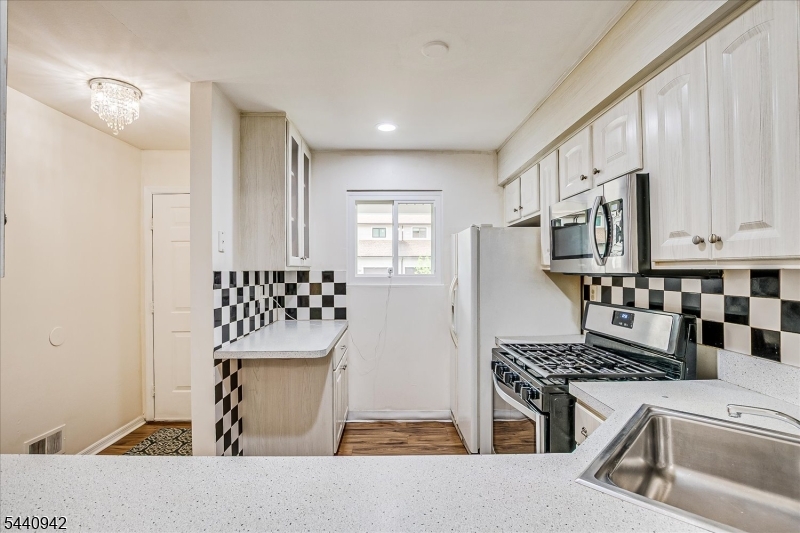 12 Tulip Court Edison NJ 08820