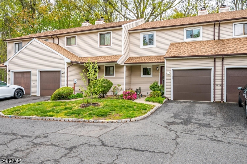 12 Tulip Court Edison NJ 08820
