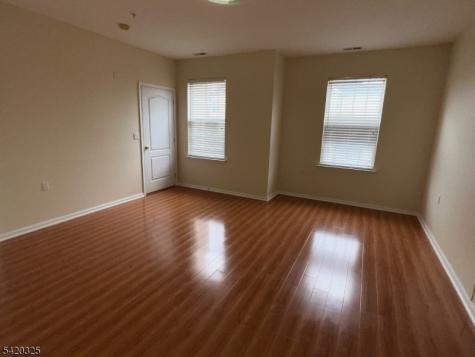 2206 Ambassador Court Franklin NJ 08873