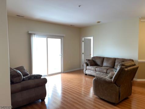 2206 Ambassador Court Franklin NJ 08873