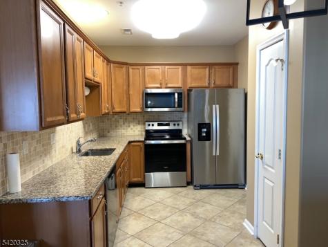 2206 Ambassador Court Franklin NJ 08873