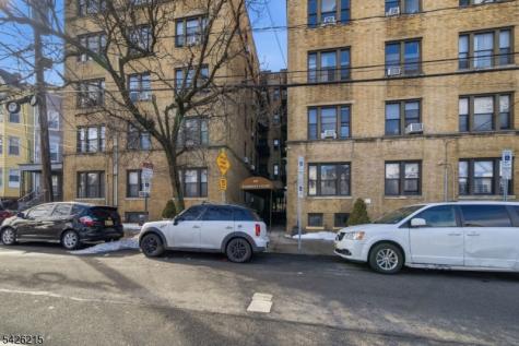 429 Fairmount Avenue Jersey City NJ 07306