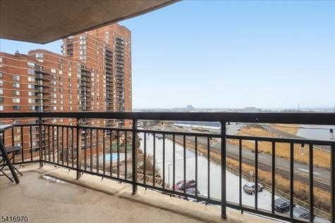 730 Harmon Cove Tower Secaucus NJ 07094