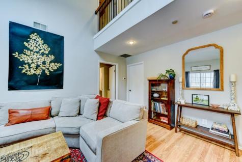 58 Pasture Court Roxbury NJ 07852