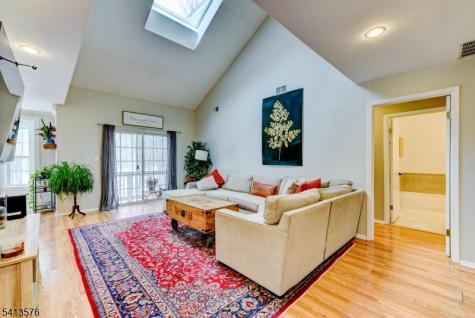 58 Pasture Court Roxbury NJ 07852