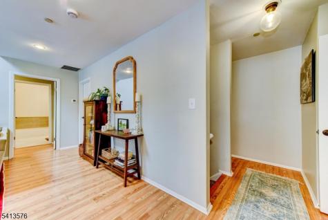 58 Pasture Court Roxbury NJ 07852