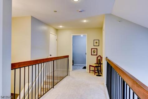 58 Pasture Court Roxbury NJ 07852